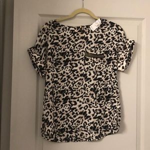 Leopard print shirt!